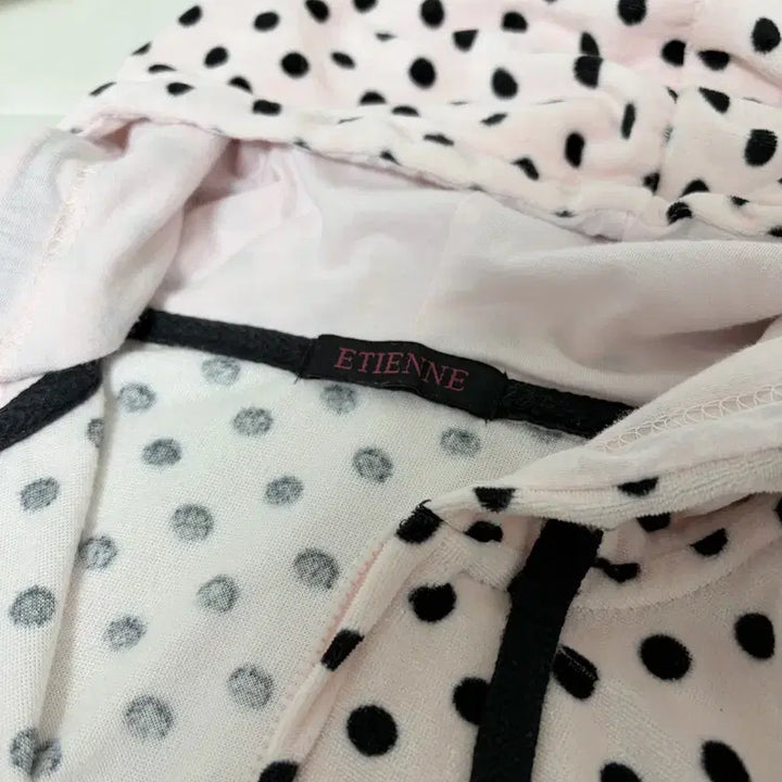 [BUNJANG] ETIENNE Pink Polka Dot Vintage Hoodie Zip-Up / ETIENNE 갸루 후드집업 핑크 도트 빈티지 로걀 jk 오네 히메