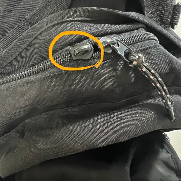 [BUNJANG] Fila Black Backpack / 휠라 검정 백팩