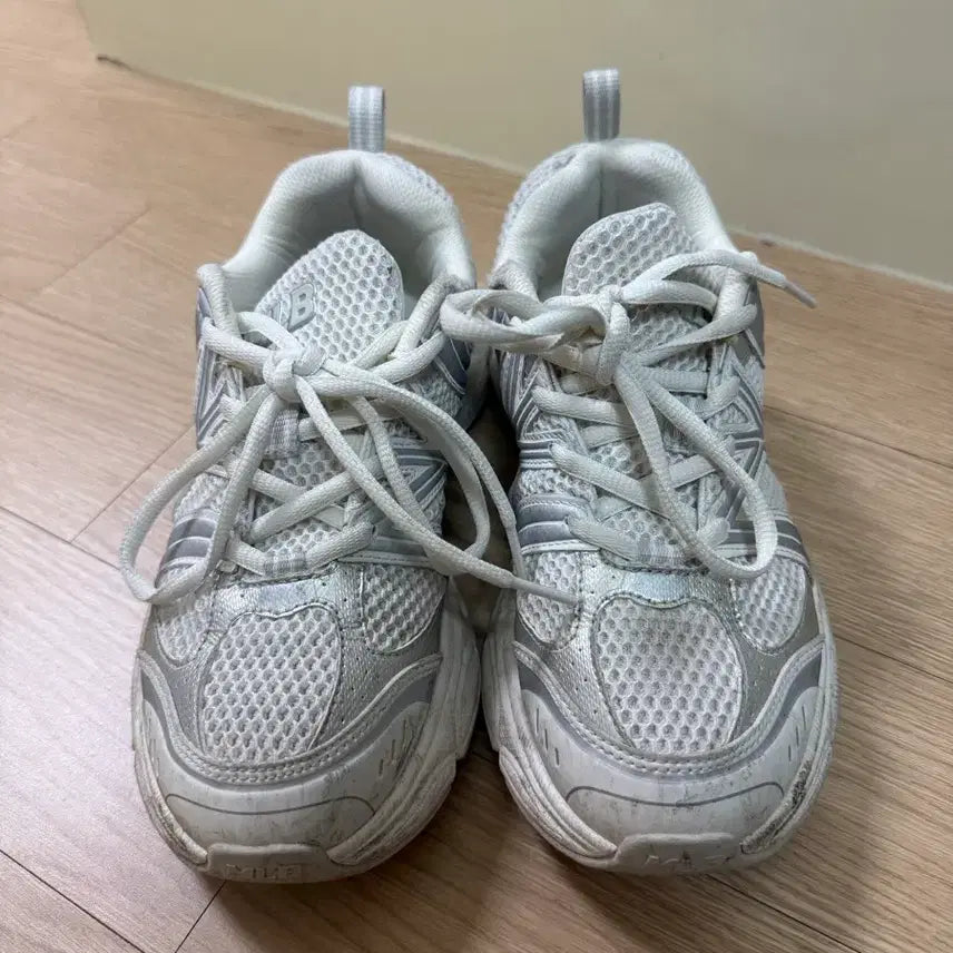 [SOLD OUT] 에이스러너 V2 NY (Ivory) 240