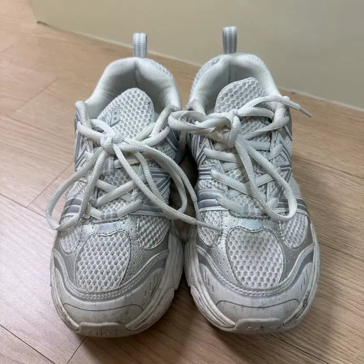 [SOLD OUT] 에이스러너 V2 NY (Ivory) 240