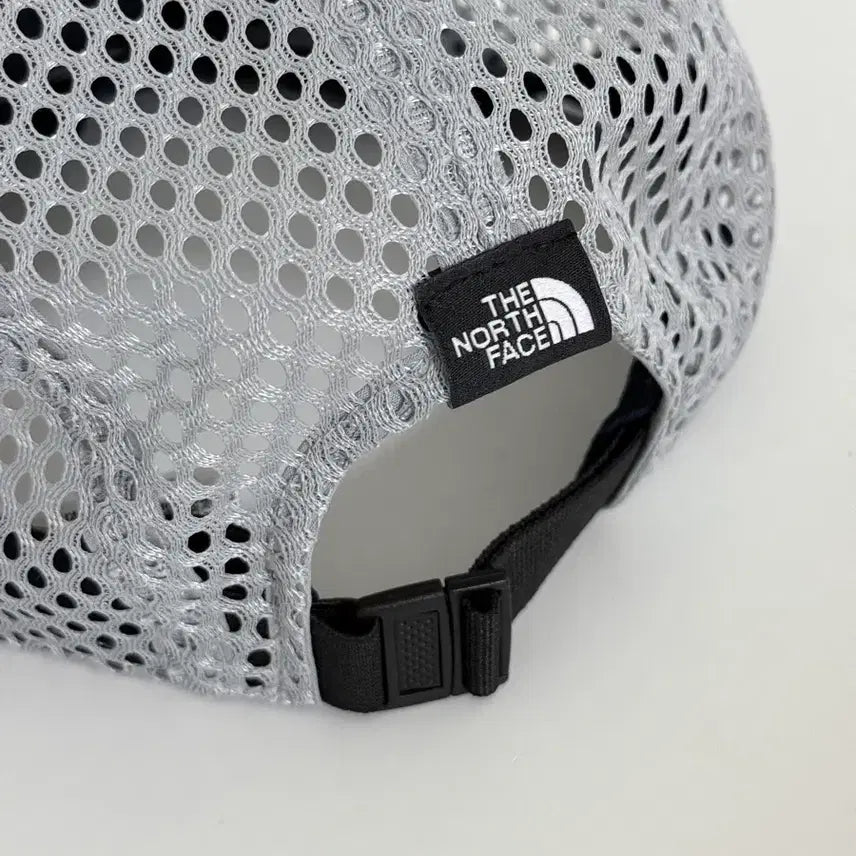 [BUNJANG] The North Face Wind Mesh Light Cap / 노스페이스 경량 쿨맥스 등산 여름모자 윈드 메쉬 라이트 캡 러닝캡