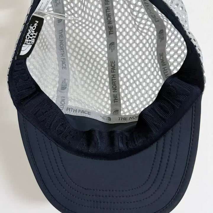 [BUNJANG] The North Face Wind Mesh Light Cap / 노스페이스 경량 쿨맥스 등산 여름모자 윈드 메쉬 라이트 캡 러닝캡