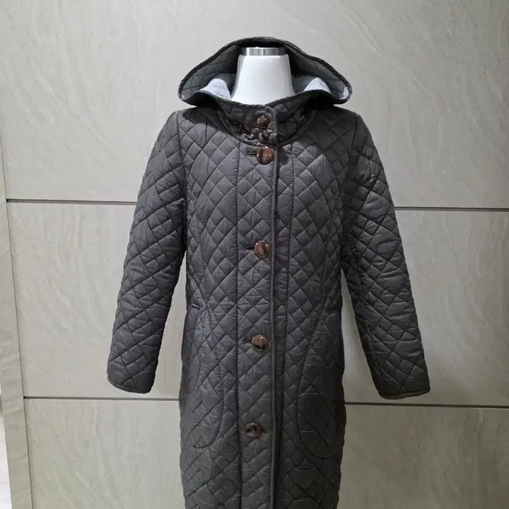 [BUNJANG] Mademoiselle Quilted Nu-beam Hooded Coat / M.마드모아젤 퀼팅 누빔 후드코트 / 비스코스 혼방