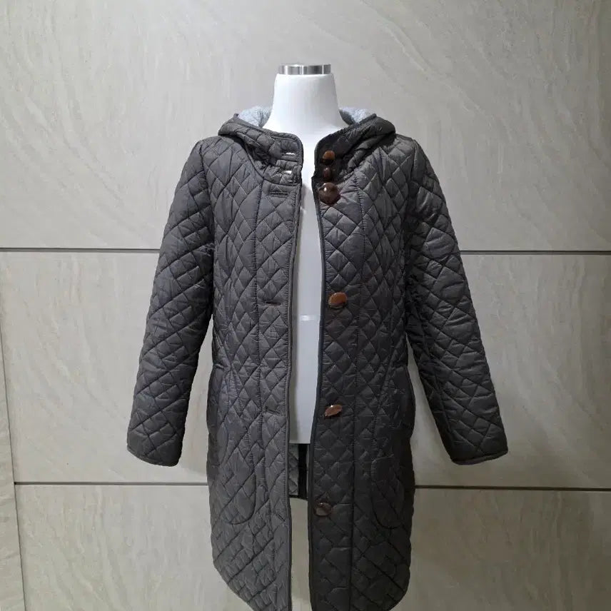[BUNJANG] Mademoiselle Quilted Nu-beam Hooded Coat / M.마드모아젤 퀼팅 누빔 후드코트 / 비스코스 혼방