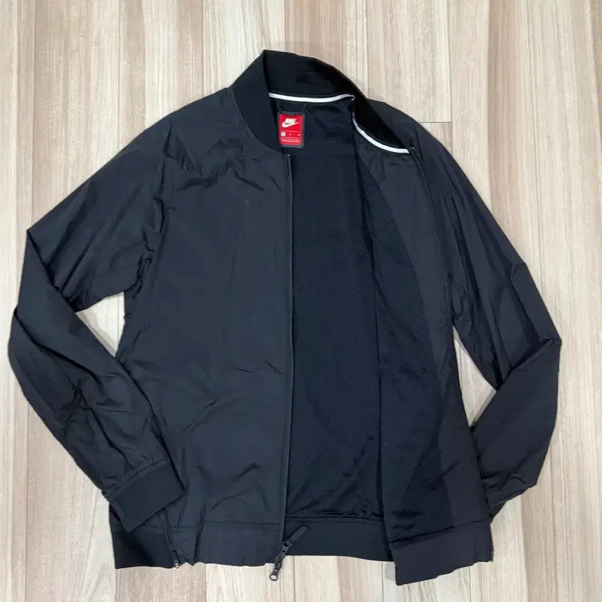 [BUNJANG] Nike Tech Hypermesh Varsity Jacket - M / 나이키 테크 하이퍼메쉬 바시티 자켓 M (100)