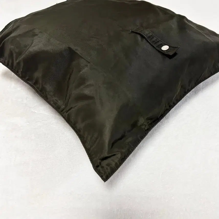 [BUNJANG] Prada Logo Plate Nylon Tote Bag / 프라다 로고플레이트 나일론 토트백 y2k