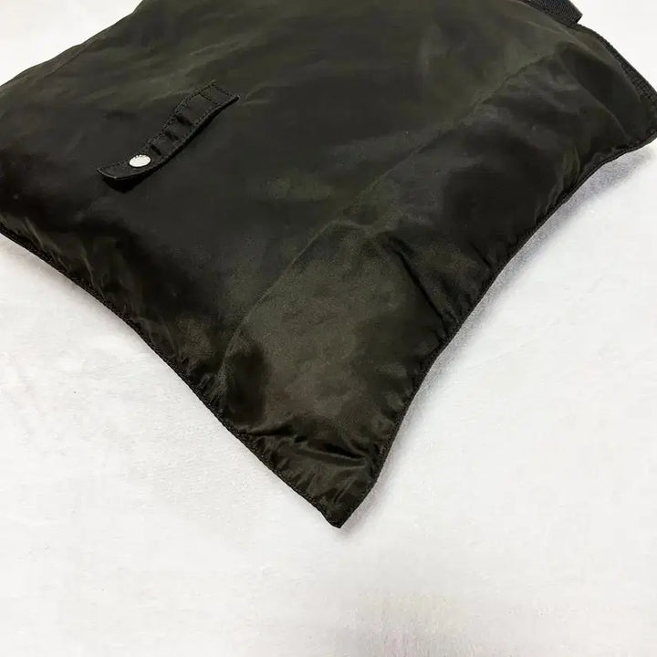 [BUNJANG] Prada Logo Plate Nylon Tote Bag / 프라다 로고플레이트 나일론 토트백 y2k