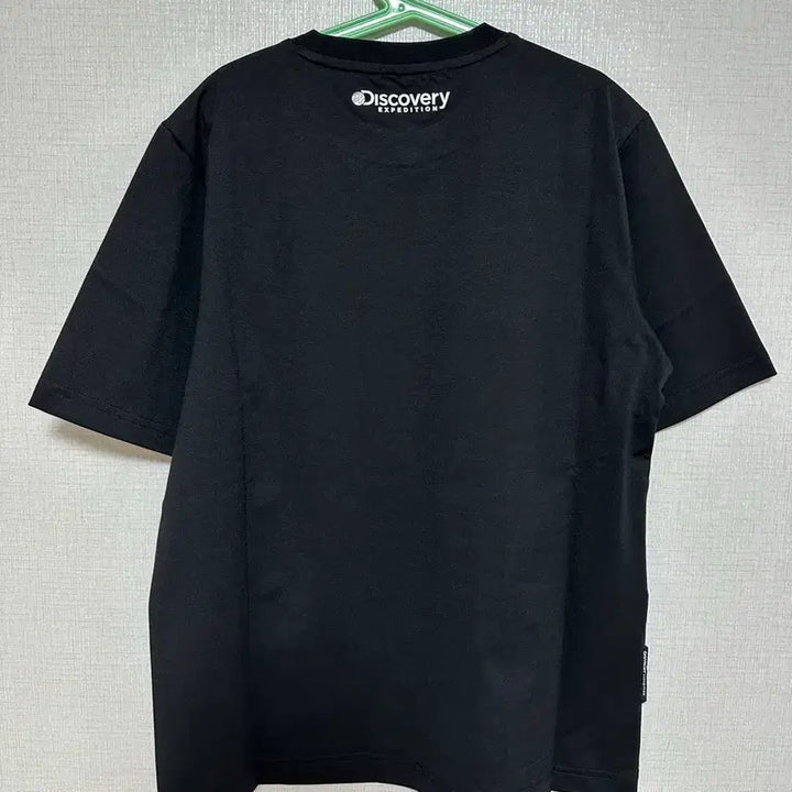[BUNJANG] Discovery Black Short Sleeve T-shirt / 디스커버리 검정 반팔 티셔츠 새상품
