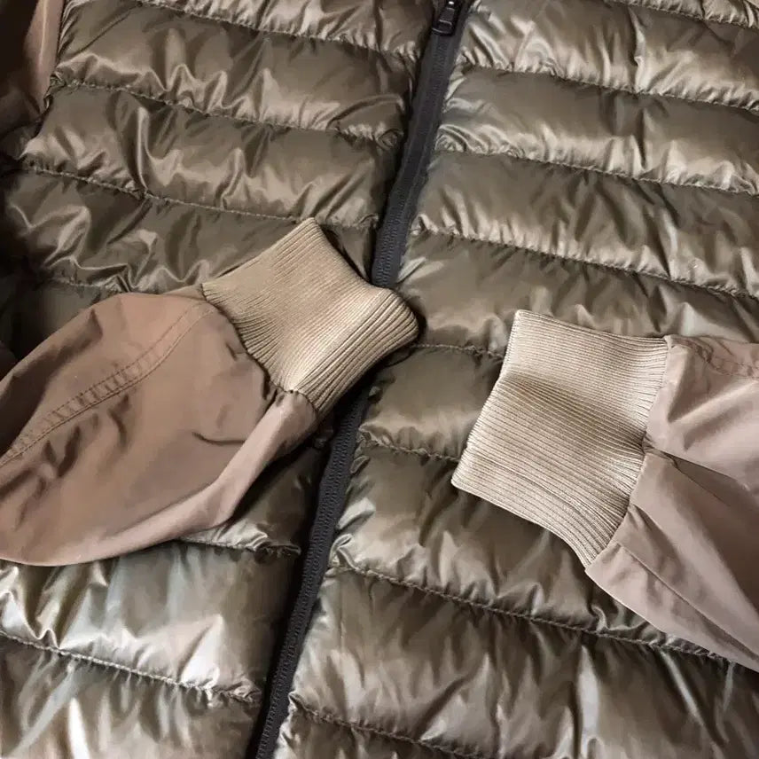 [BUNJANG] Moncler Ariege Quilted Windbreaker Jacket / 몽클레어 ariege 퀼팅 바람막이 경량 집업 2사이즈