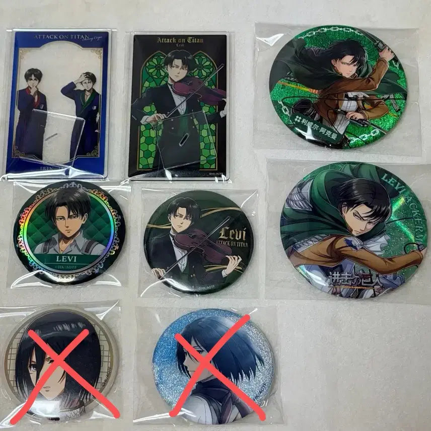 [BUNJANG] Attack on Titan Acrylic Stand and Can Badge / 진격의거인 아크릴스탠드, 캔뱃지