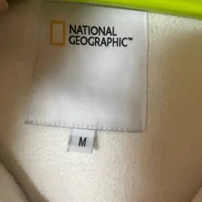 [BUNJANG] National Geographic White Fleece Jacket M / 내셔널지오그래픽 뽀글이 흰색 후리스자켓 M