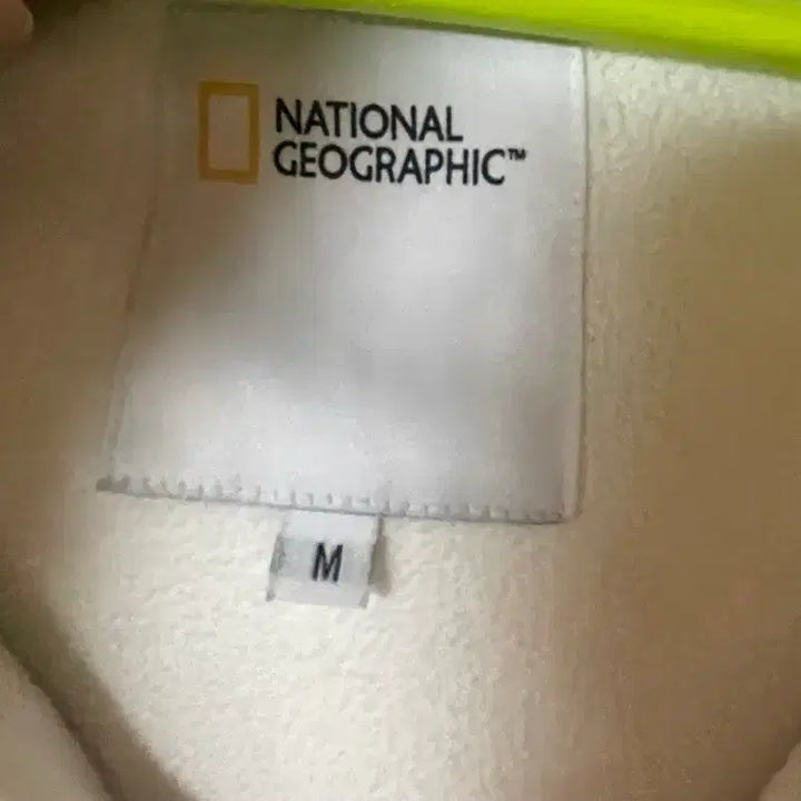 [BUNJANG] National Geographic White Fleece Jacket M / 내셔널지오그래픽 뽀글이 흰색 후리스자켓 M