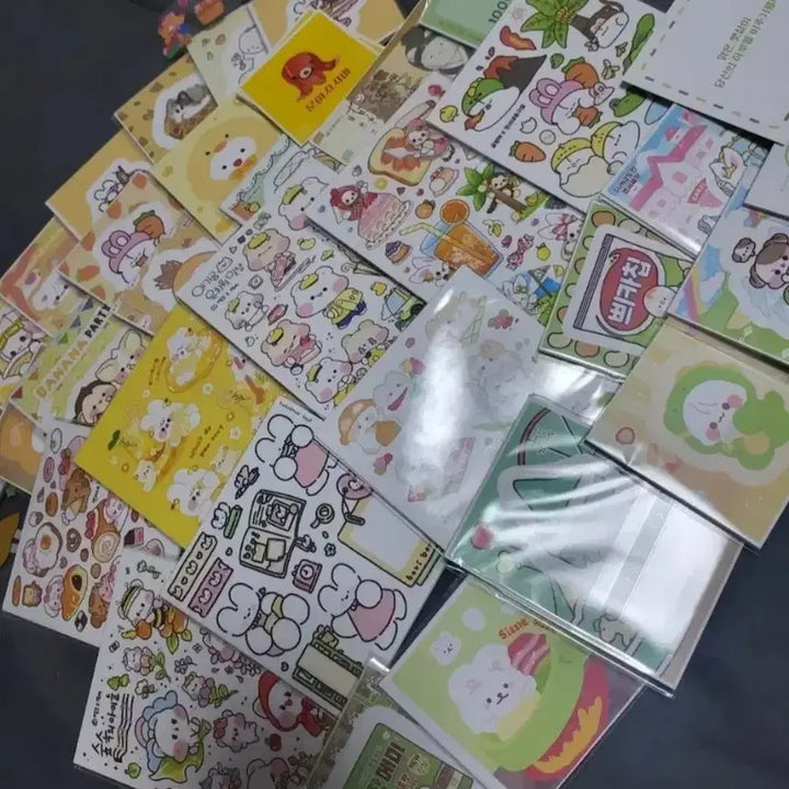 [BUNJANG] Assorted Stationery Random Box / 다꾸 떡메/스티커 랜박 랜봉