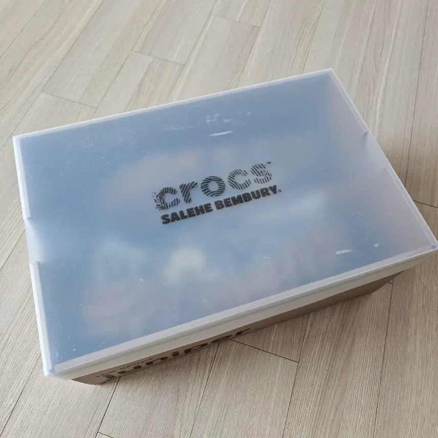 [SOLD OUT] 270 새제품) 크록스 x 살레헤 벰버리 폴렉스 주니퍼 멀티