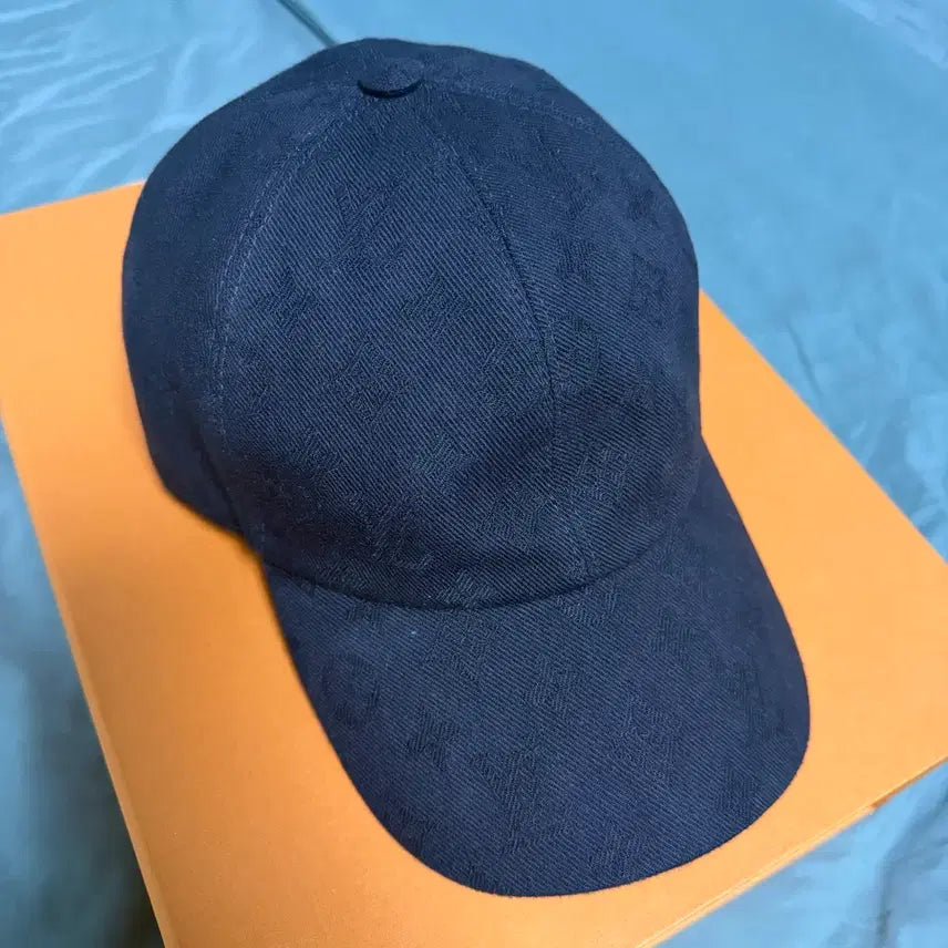 [BUNJANG] Louis Vuitton Monogram Essential Cap (Size 62) / 루이비통 모자(62), 모노그램 에센셜 캡