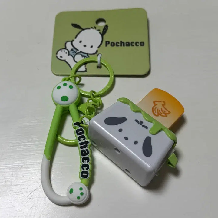 [SOLD OUT] 새상품 산리오 정품 포차코 토스트 키링