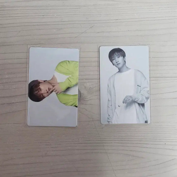 [BUNJANG] Super Junior Eunhyuk A. By Bom Photocard Set / 슈퍼주니어 은혁 에이바자르 포토카드 2종 1세트 양도 합니다