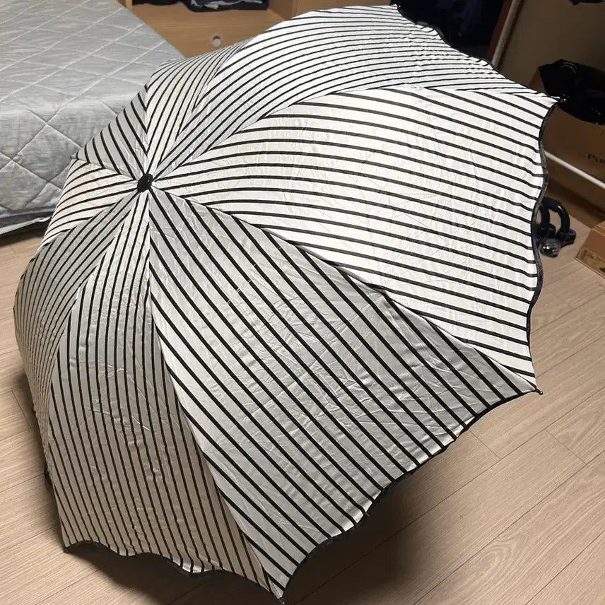 [BUNJANG] Black Stripe Portable Umbrella / 블랙 스트라이프 휴대용 양우산