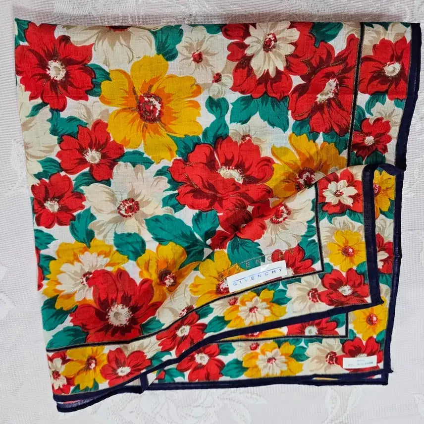 [BUNJANG] Givenchy Floral Pattern Handkerchief / 지방시 플라워 패턴 쁘띠손수건