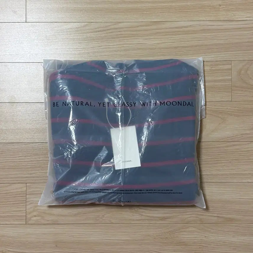 [BUNJANG] Moon DaL Blando Stripe Knit in Red / 문달 니트 Blando Stripe Knit in Red