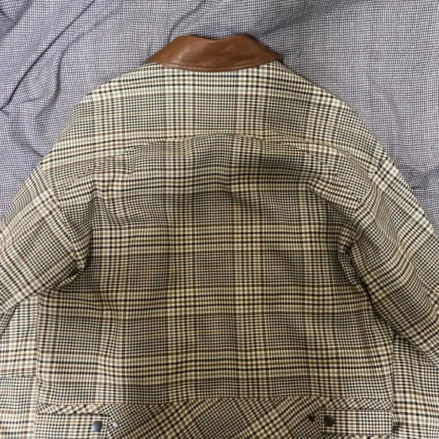 [BUNJANG] Allene Stitch Work Crop Jacket Beige Blouson / 알렌느 스티치 워크 크롭 자켓 베이지 체크 블루종