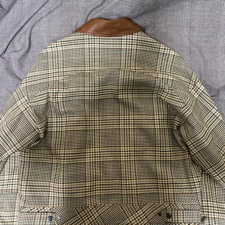 [BUNJANG] Allene Stitch Work Crop Jacket Beige Blouson / 알렌느 스티치 워크 크롭 자켓 베이지 체크 블루종