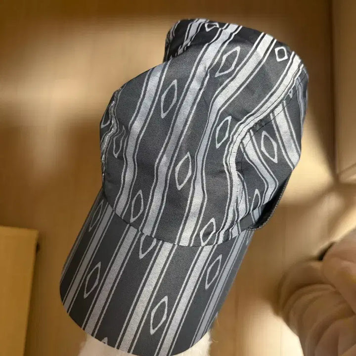 [BUNJANG] Mischief Jacquard Cap / 미스치프 자카드 캡