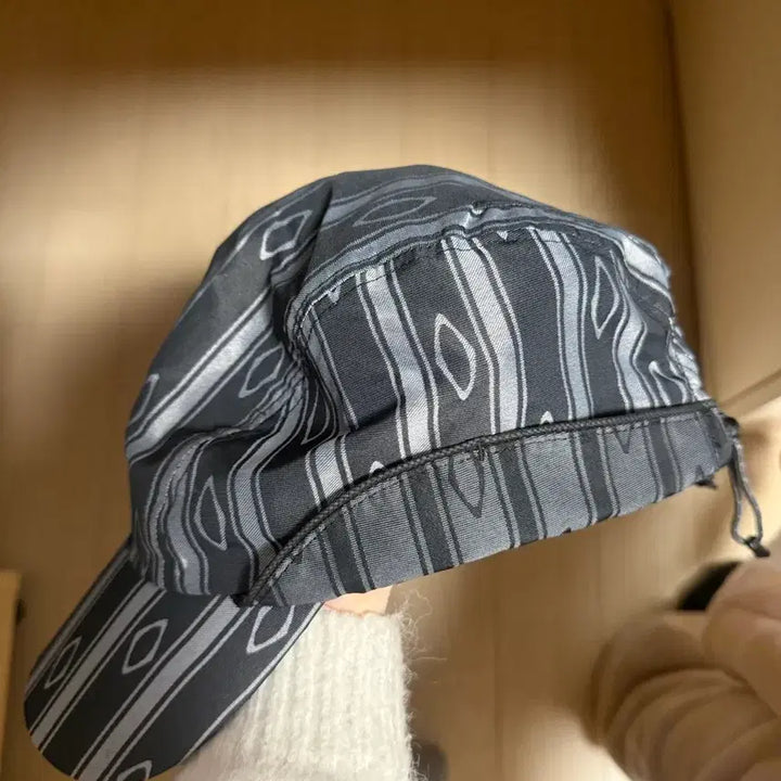 [BUNJANG] Mischief Jacquard Cap / 미스치프 자카드 캡