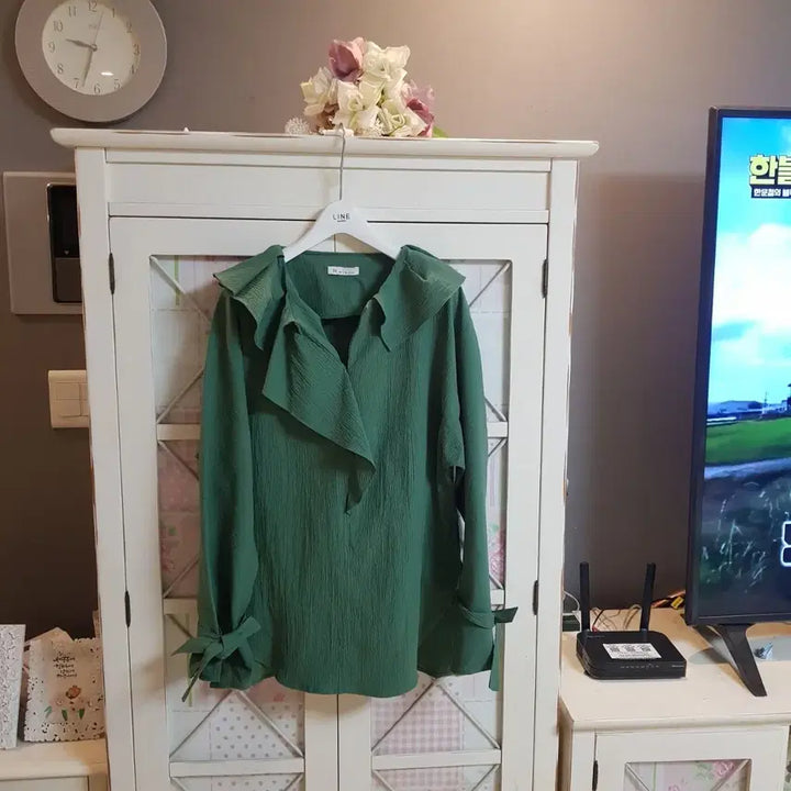 [BUNJANG] It MICHAA Green Blouse / 잇미샤 블라우스/55-66
