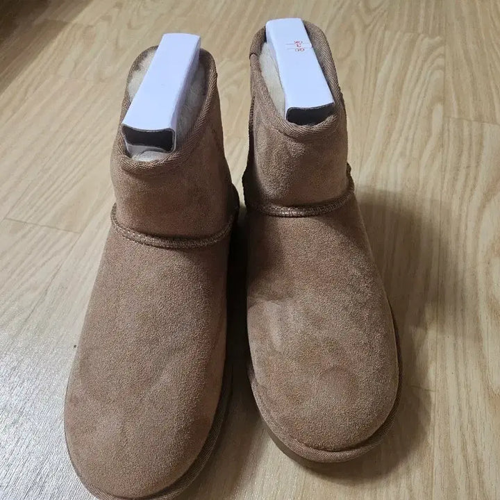 [BUNJANG] UGG Classic Mini Boots / 미국 어그 클래식 미니 새제품