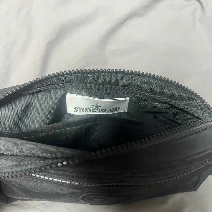[BUNJANG] Stone Island Nylon Metal Bag / 스톤아일랜드 나일론 메탈 가방
