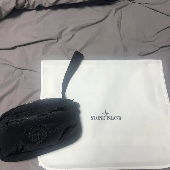 [BUNJANG] Stone Island Nylon Metal Bag / 스톤아일랜드 나일론 메탈 가방