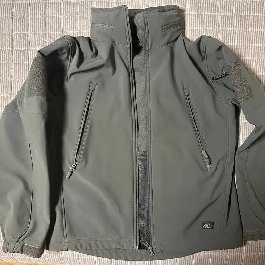 [BUNJANG] Helikon-Tex Gunfighter Softshell Jacket - M / 헬리콘텍스 건파이터 소프트쉘 M