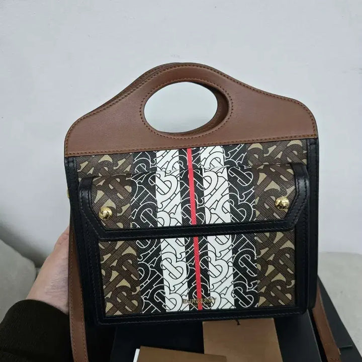 [BUNJANG] Burberry Sprite Shoulder Bag (Authentic) / [정품][A급] 버버리 스프라이트 숄더백