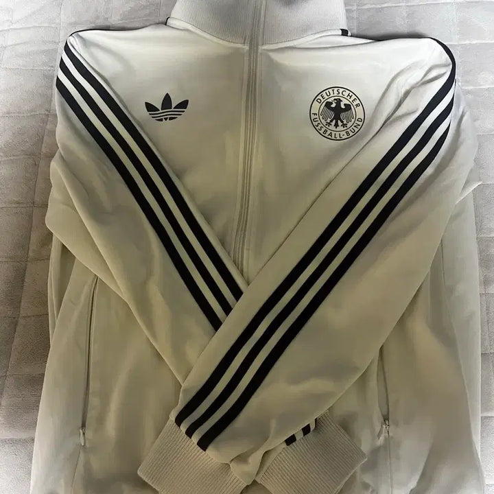 [BUNJANG] Adidas Beckenbauer Track Top / (무료배송)아디다스 독일 베켄바우어 집업