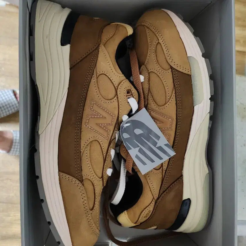 [BUNJANG] New Balance 992 Brown Leather Sneakers / 뉴발란스 992 브라운 된장 새제품