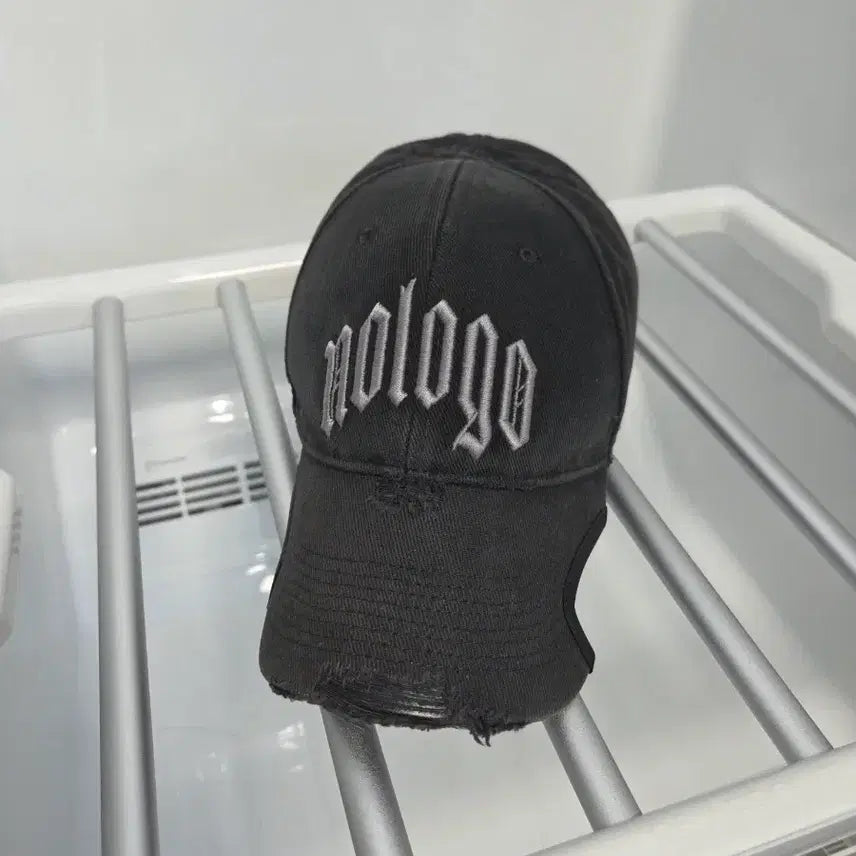 [SOLD OUT] 발렌시아가 노로고 볼캡