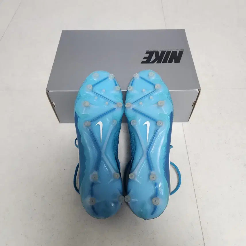 [BUNJANG] Nike Phantom GX2 Elite AG Pro (290) / 나이키 팬텀 GX2 엘리트 AG 프로(290)