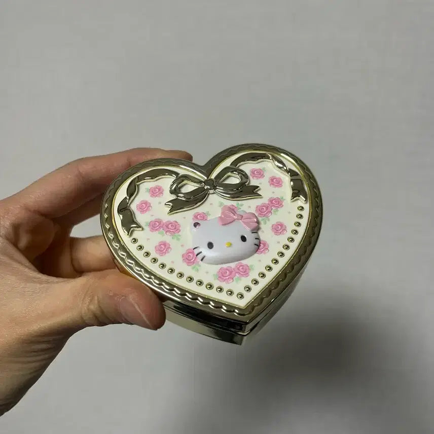 [BUNJANG] Hello Kitty Heart Accessory Case / 헬로키티 하트 악세사리 케이스 새상품