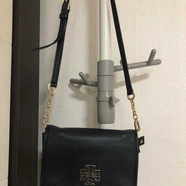 [BUNJANG] Tory Burch Black Leather Crossbody Bag / 토리버치 블랙 가죽 크로스백