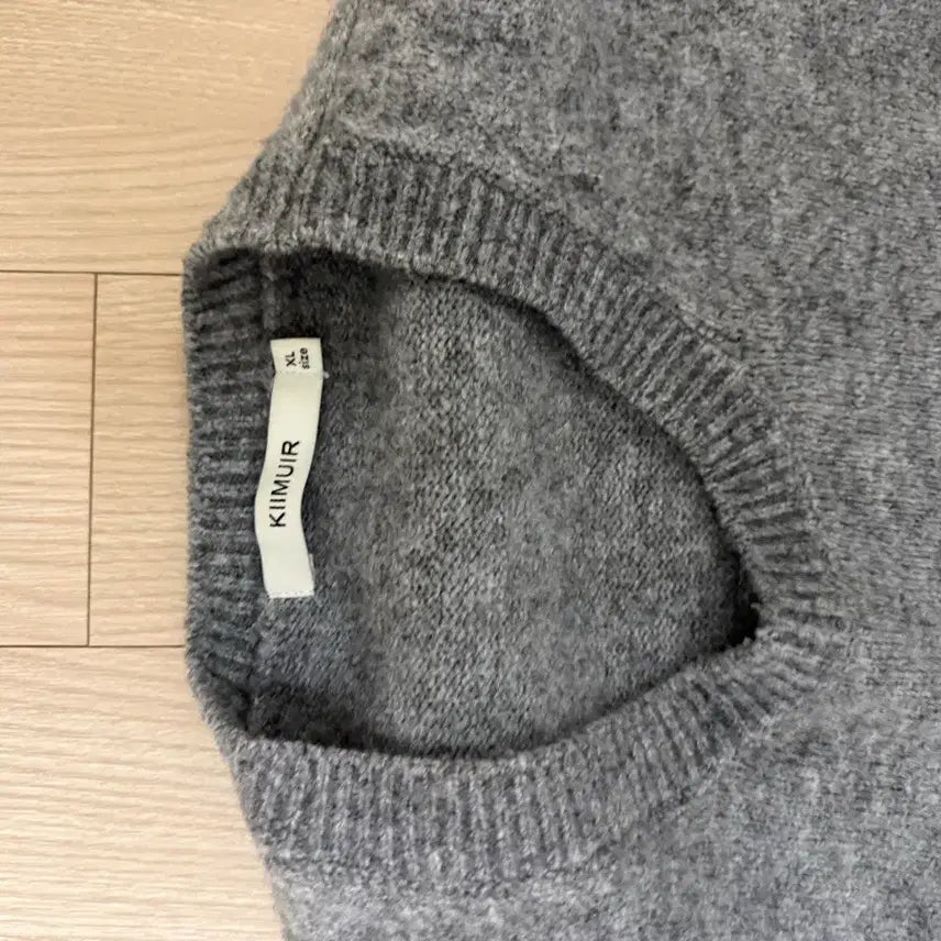 [BUNJANG] KIMUIR Gray Knit / KIMUIR 회색 니트