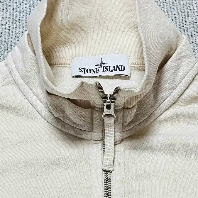 [BUNJANG] Stone Island Brushed Cotton Half-Zip Sweater / [L 사이즈] 스톤아일랜드 브러쉬드 반집업 스웨터 정품