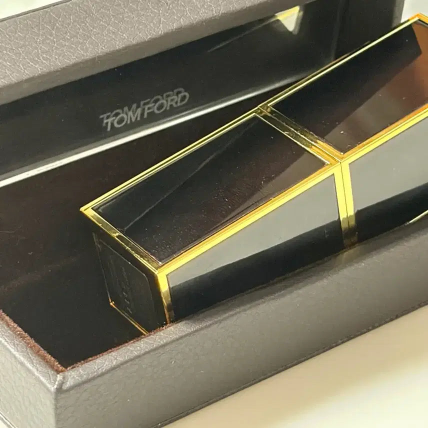 [BUNJANG] Tom Ford Cherry Lush Lipstick / 톰포드 10 체리 러쉬 tomford cherry lush 쿨톤레드립