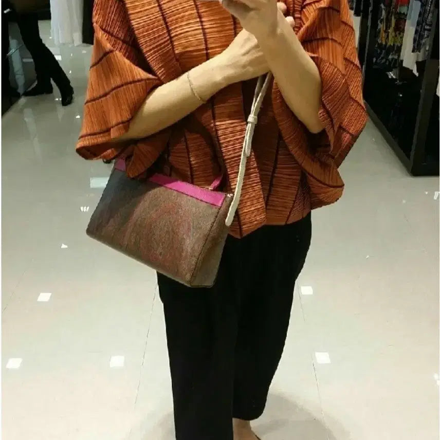 [BUNJANG] Authentic Etro Crossbody Bag / 정품 ㅡ에트로 ㅡ크로스백