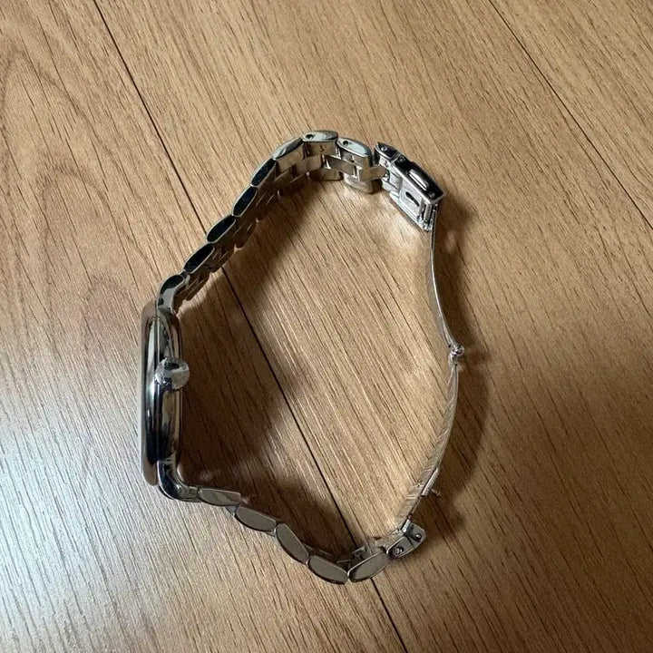 [BUNJANG] Marc Jacobs Baker Silver Metal Watch / 마크 제이콥스 베이커(Baker) 실버 메탈 여성 시계-남녀 공용