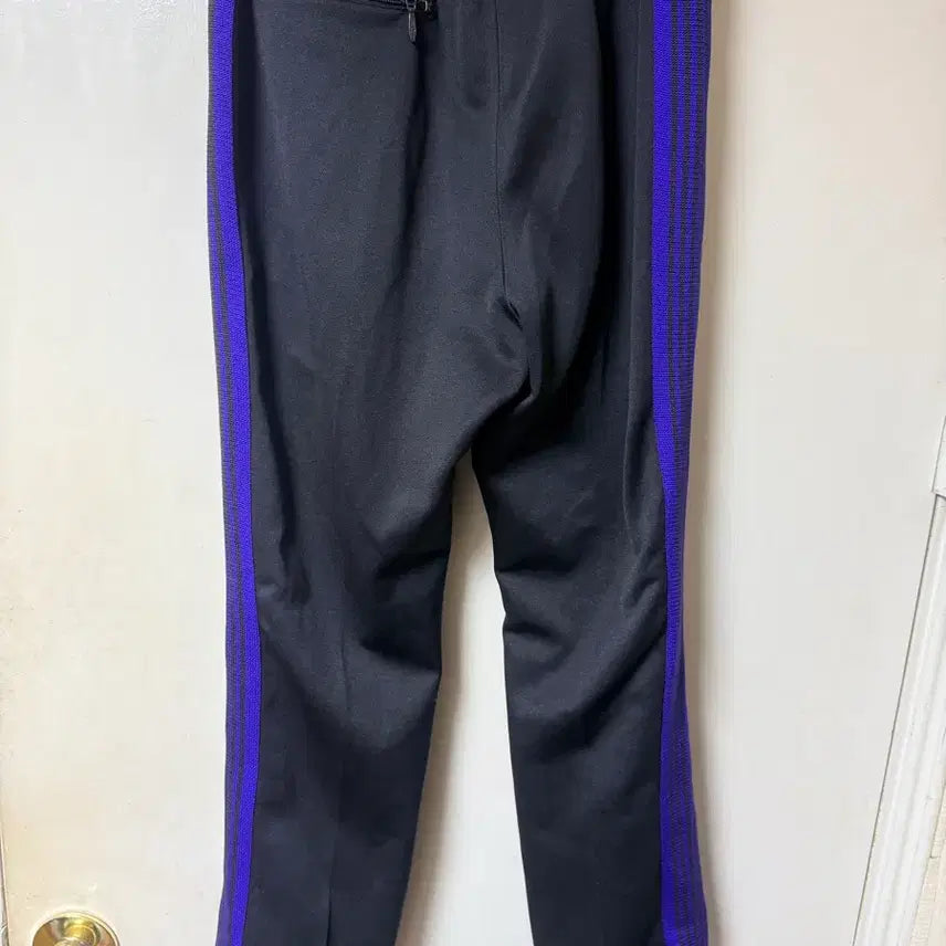 [BUNJANG] Needles Narrow Track Pants Charcoal Purple / (M) 니들스 내로우 트랙팬츠 차콜(검정) 퍼플
