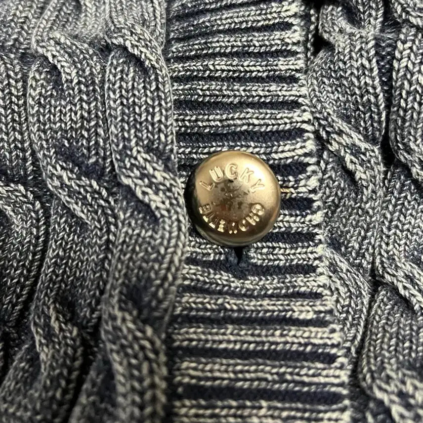 [BUNJANG] Lucky Chouette Washed Cable Knit Vest Navy / 25년 럭키슈에뜨 워시드 케이블 니트 베스트 조끼 네이비 프릴 꽈배기