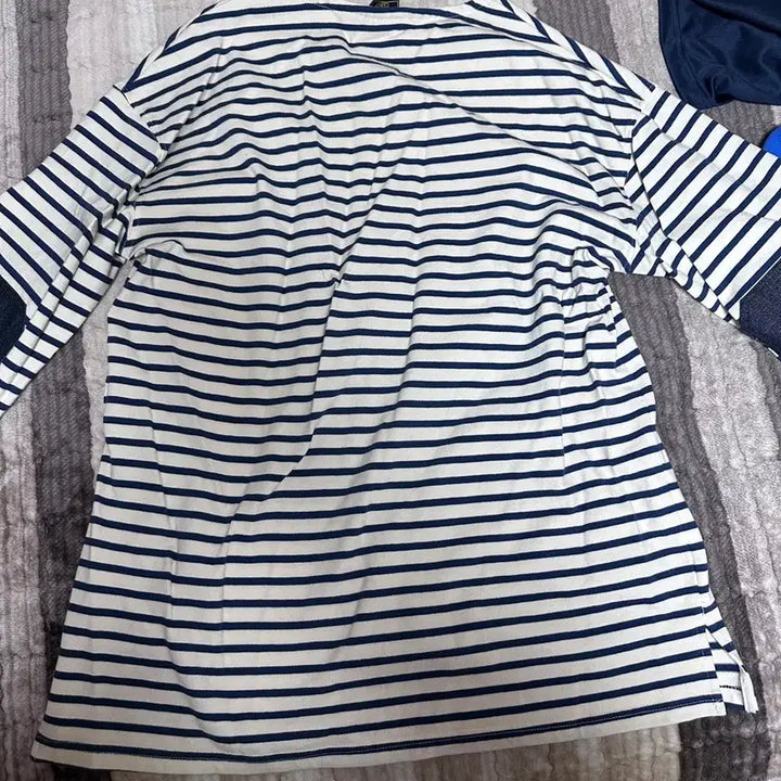 [BUNJANG] Prismworks Stripe Long Sleeve / 프리즘웍스 스트라이프 롱슬리브 L