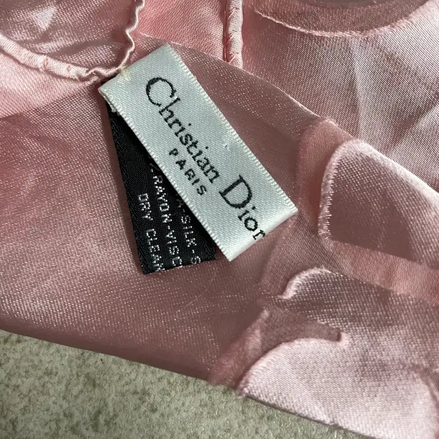 [BUNJANG] Christian Dior CD Logo Pink Silk Scarf / 150만원~>28만원(정품)크리스찬 디올 CD 로고 핑크 실크 스카프