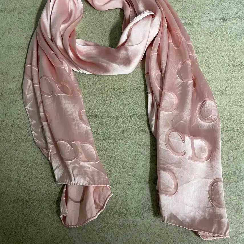 [BUNJANG] Christian Dior CD Logo Pink Silk Scarf / 150만원~>28만원(정품)크리스찬 디올 CD 로고 핑크 실크 스카프
